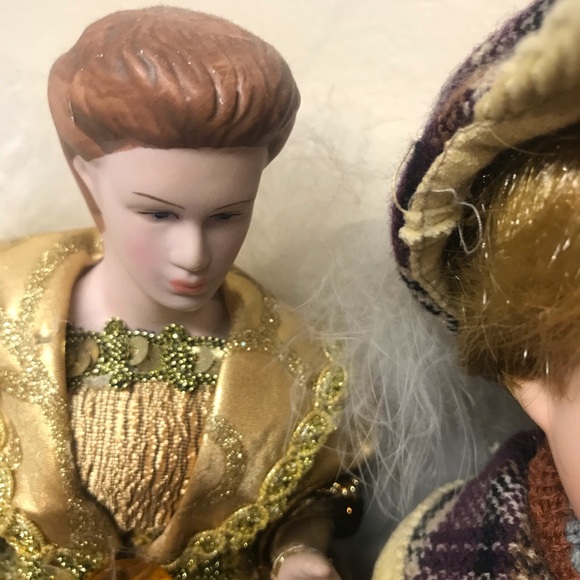 Gold and Green Decorative Doll - Picture 2 of 2